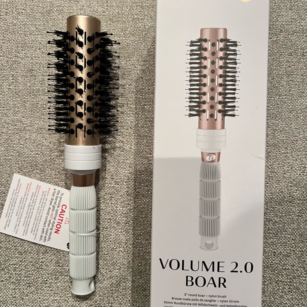 T3 Brand NEW Hairbrushes-in box with tags. Set Sizes- 2 and 2.5 inch